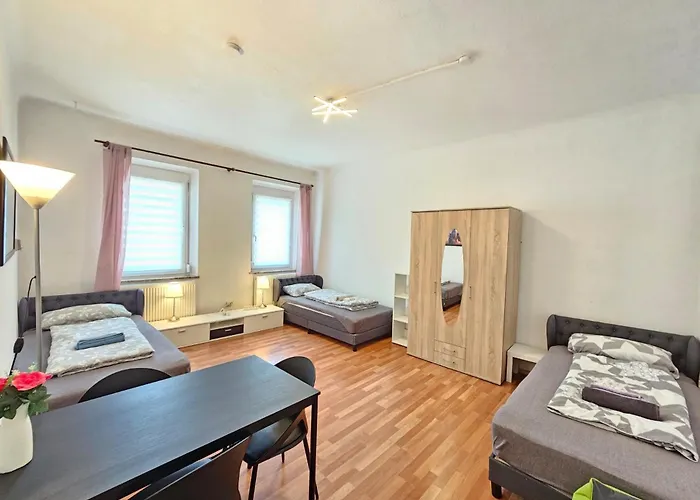 Wohnreich Zentral - In 3og - In 3er Wg 民宿 乌尔姆